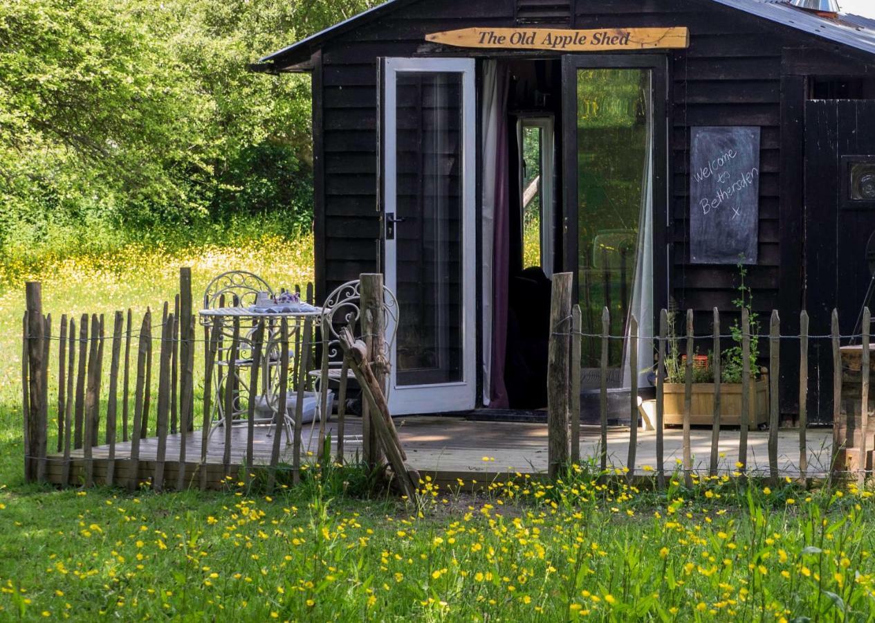 The Old Apple Shed Cosy Heated Cottage In A Meadow Close To The Charming Village Of Bethersden Ashford  Exterior photo